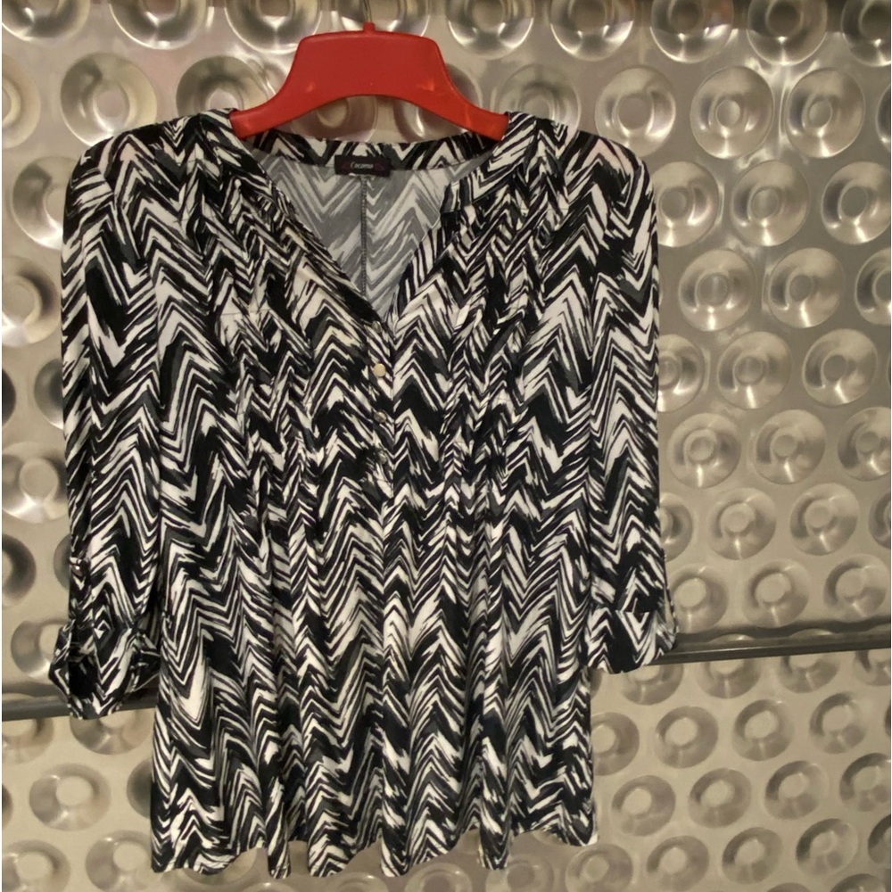 Black and white long sleeve